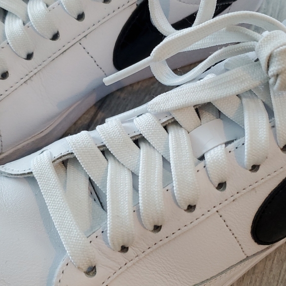 Nike White and Black croc soowsh Sneakers - Picture 6 of 8